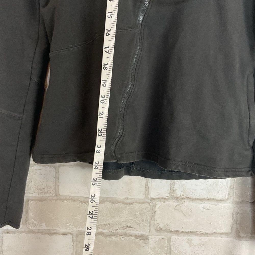 Fabletics Asymmetrical Davis Charcoal Jacket - Picture 15 of 16